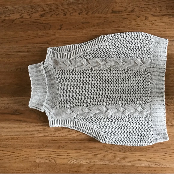 Kendall & Kylie Sleeveless Sweater size XS - Picture 4 of 5